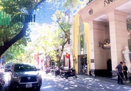 ĐANG KINH DOANH HOMESTAY - 4 Tầng MẶT NGÕ Nhà Chung 25/45m chỉ 8.5 tỷ - SÂN CHUNG RỘNG, SỔ ĐẸP