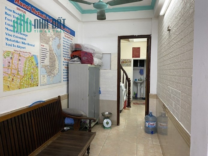 ĐANG KINH DOANH HOMESTAY - 4 Tầng MẶT NGÕ Nhà Chung 25/45m chỉ 8.5 tỷ - SÂN CHUNG RỘNG, SỔ ĐẸP