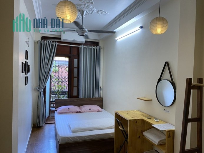 ĐANG KINH DOANH HOMESTAY - 4 Tầng MẶT NGÕ Nhà Chung 25/45m chỉ 8.5 tỷ - SÂN CHUNG RỘNG, SỔ ĐẸP