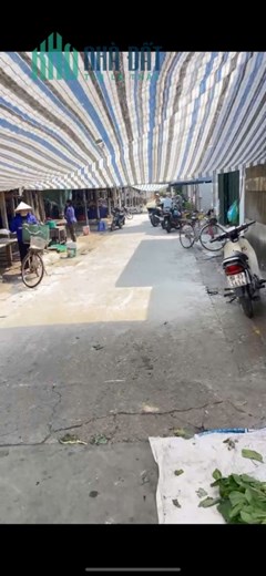 Bán đất trung tâm chợ tổ 2, TT Chi Đông, Mê Linh, HN. Kinh doanh sầm uất. DT 67m, giá 4,5 tỷ.