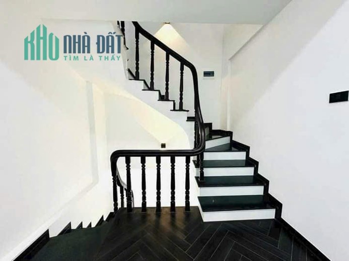 BÁN NHÀ MẶT PHỐ TRẦN THÁI TÔNG, KINH DOANH ĐỈNH - GIÁ SIÊU HỜI CHỈ 63,5 TỶ, DIỆN TÍCH 90M2
