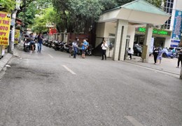 LÊ VĂN HIẾN - Ô TÔ ĐỖ CỬA - 6 TẦNG - 9 PHÒNG CHO THUẾ - GIÁP HỌC VIỆN TÀI CHÍNH