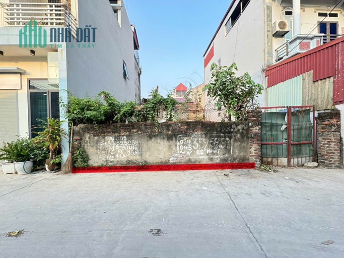 Bán đất tổ 11, TT Quang Minh, Mê Linh, HN. Đường thông, oto vào đất. DT 110m, giá 35tr/1m.