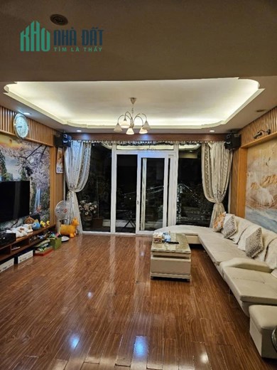 NHÀ ĐẸP NGUYỄN HOÀNG TÔN - PHÂN LÔ Ô TÔ- MẶT TIỀN ĐẸP - TẶNG FULL NỘI THẤT VIP, GIÁ 15,5 tỷ, DT44m2