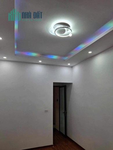 Bán tập thể Thịnh Hào. Hàng Bột, Đống Đa, 115m2, với 3 ngủ và 2 vs, giá nhỉnh 3 tỷ