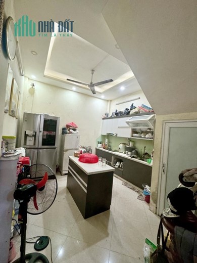 Cạnh Bộ Công An, Đại học MỸ THUẬT – 5 tầng Lê Duẩn 51m MT4m 10 tỷ - 2 THOÁNG,  TRƯỚC NHÀ SÂN RỘNG
