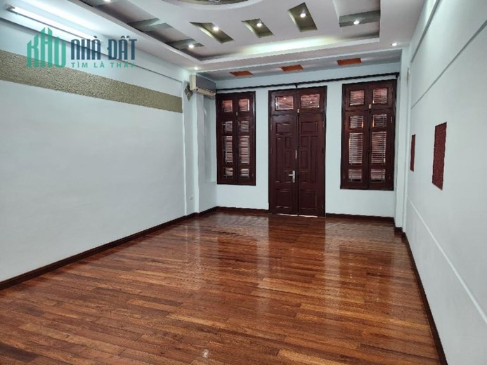 BÁN NHÀ NGÕ 106 HOÀNG QUỐC VIỆT, ÔTÔ VÀO NHÀ+ PHÂN LÔ + KINH DOANH + VĂN PHÒNG,GIÁ 24,8 TỶ, DT59 M2
