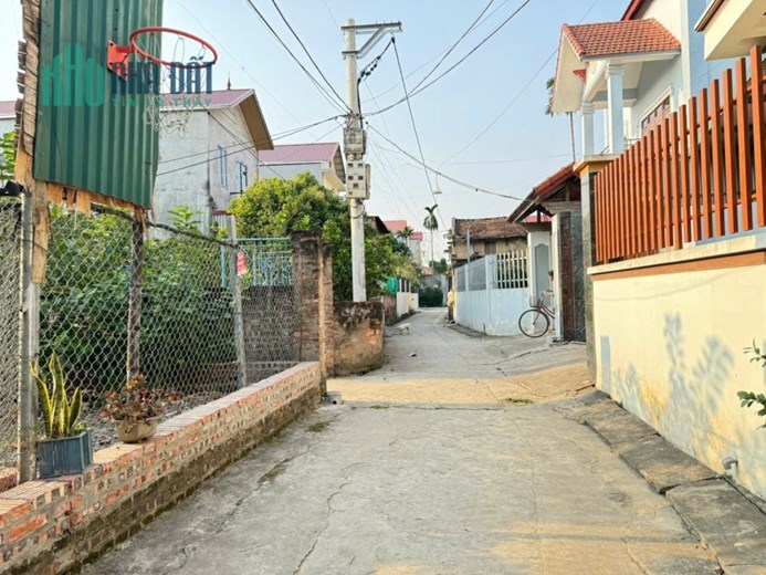 Bán 70m thôn Đồng Vỡ, Thanh Lâm, Mê Linh, HN. Cách 1km tới KCN Quang Minh. Giá 2,6 tỷ.