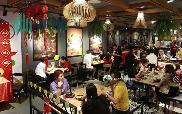 Siêu đẹp cho thuê mặt bằng kinh doanh phố Giang Văn Minh, Kim Mã DT 100m2 x 5 tầng, MT 5m giá 40tr