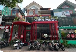 Cho thuê nhà MP Nguyễn Văn Lộc. DT 150m2x2 tầng MT 25m giá 60tr Miễn phí setup 1Thang