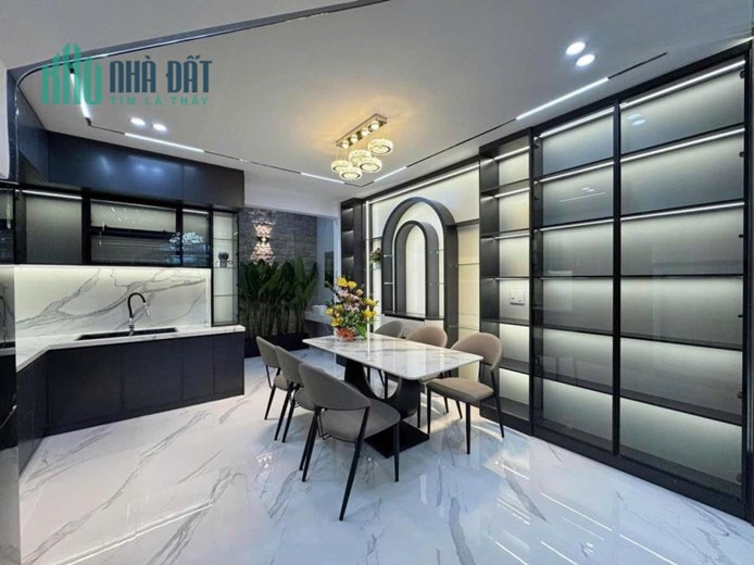 Bán Nhà 5 tầng full thổ cư Hạ Đình, Thanh Xuân
DT 61m2, với 6 ngủ. giá 10 tỷ có thương lượng