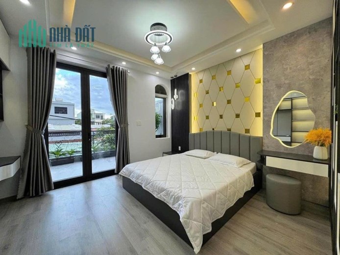 Bán Nhà 5 tầng full thổ cư Hạ Đình, Thanh Xuân
DT 61m2, với 6 ngủ. giá 10 tỷ có thương lượng