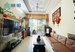 Bán nhà phố Tây Sơn, Đống Đa, Hà Nội
DT 40m2, xây 4 tầng. Giá chào 4.8 tỷ có thương lượng