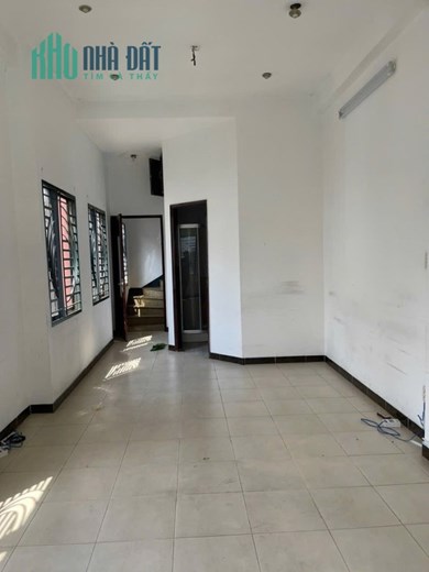 👉 Bán nhà mặt tiền Trần Minh Quyền quận 10 - diện tích sd 180 m2 - 5 pn - chỉ số ROE cao