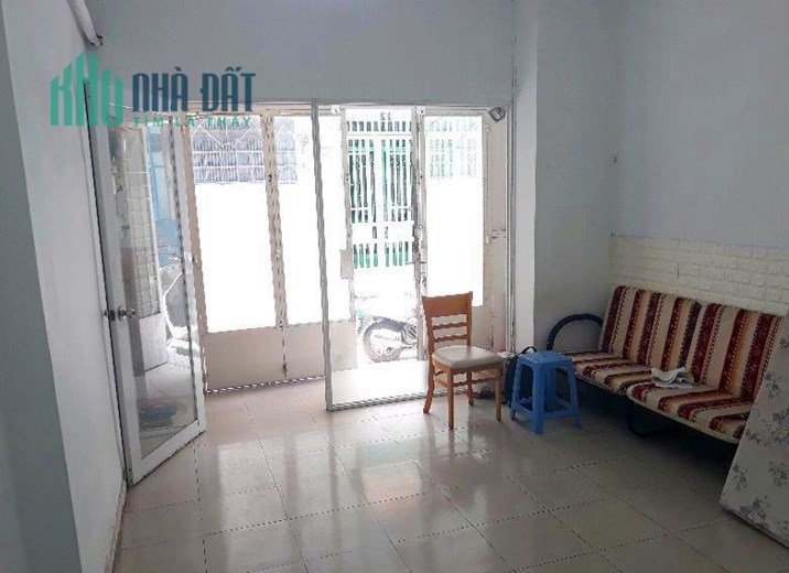 👉 Bán nhà đường Ba tháng Hai quận 10 - diện tích sd: 128 m2 - có 4pn. Nhà còn mới có thể ở ngay.