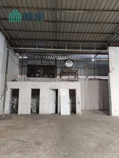 Cho thuê kho xưởng 1000m2 gần UB Quận 12
