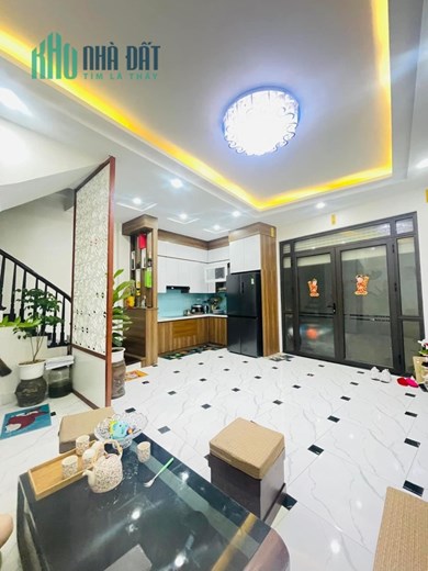 Bán nhanh lô 12 căn nhà phố Trung Kính, Yên Hoà, Cầu Giấy. 35m2 x 5T mới, giá 7 tỷ.