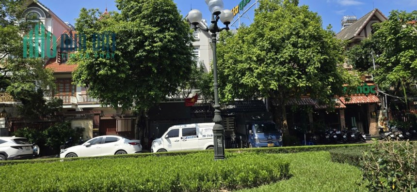 Thanh lý biệt thự BT12 Văn Quán, Hà Đông, Hà Nội. Diện tích 210m2, MT 10m, KH Sầm Uất