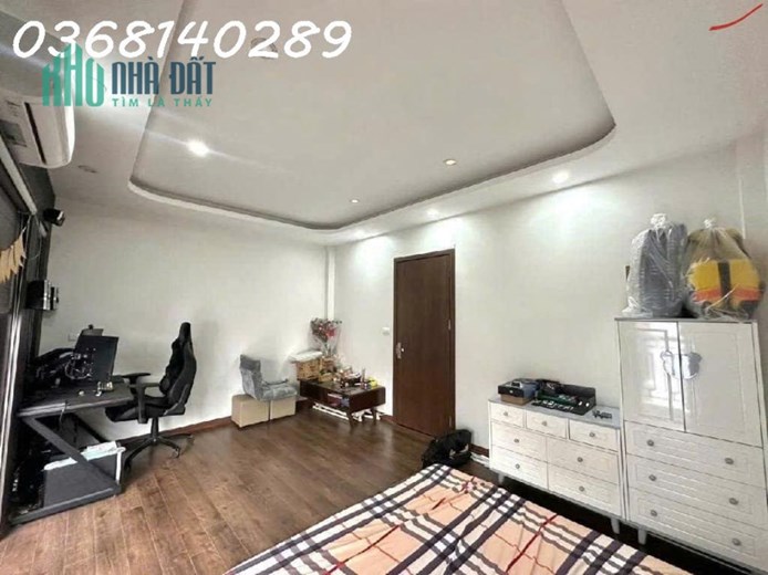Ôt ô ngủ trong nhà  40m², 5 tầng, 3PN, 4WC, Ngô Gia Tự  - Long Biên - 4.8 tỷ