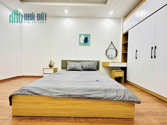 Bán nhà 5 tầng, 36m², Ngọc Thụy, Long Biên, 4.9 tỷ, sổ đỏ