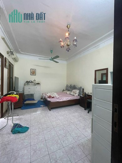 MẶT PHỐ Châu Long – 7.5 tỷ có 30m Nhà và Sân - CẢ CHÂN CẢ NÓC, MẶT TIỀN RỘNG, ĐẤT VUÔNG ĐẸP