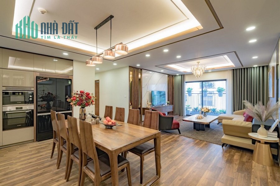 Bán chung cư 17T, 18T, Trung Hòa Nhân Chính, 110m2, 3pn, nhà đẹp, hơn 7 tỷ. 0975118822.