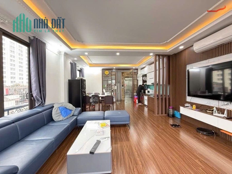 Nhà Đẹp Thượng Thanh - Diện Tích 41m² - Mặt Tiền Siêu Rộng - Ô Tô Ngủ Trong Nhà