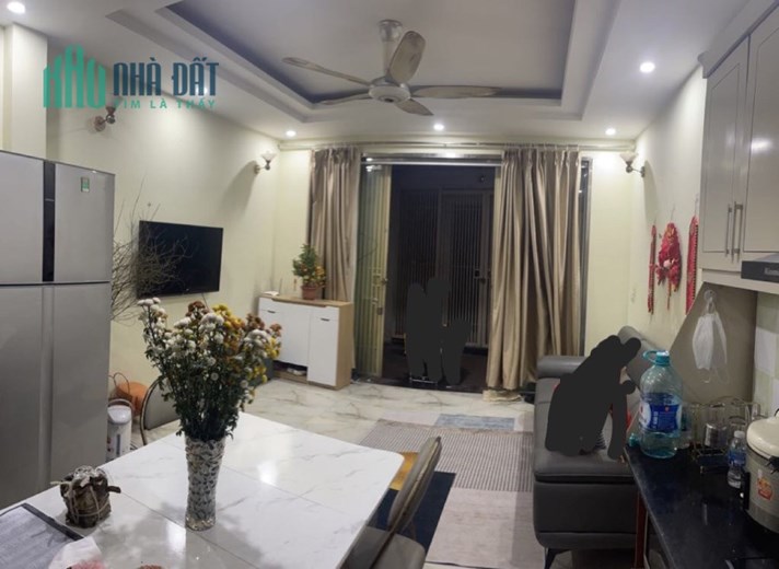 Bán nhà ngõ 89 phố Lạc Long quân gần chợ Bưởi 33m2 x 3 tầng - 15m ra ô tô - nhỉnh 5 tỷ