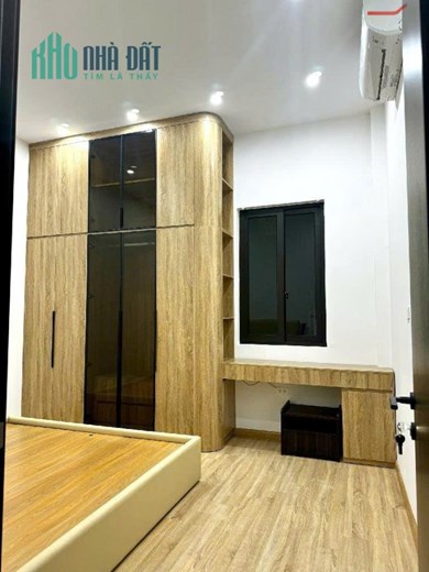 Siêu Phẩm Ngô Gia Tự – Nhà 43M², Giá 4.X Tỷ, Ô Tô Đỗ Trước Cửa Ngày Đêm