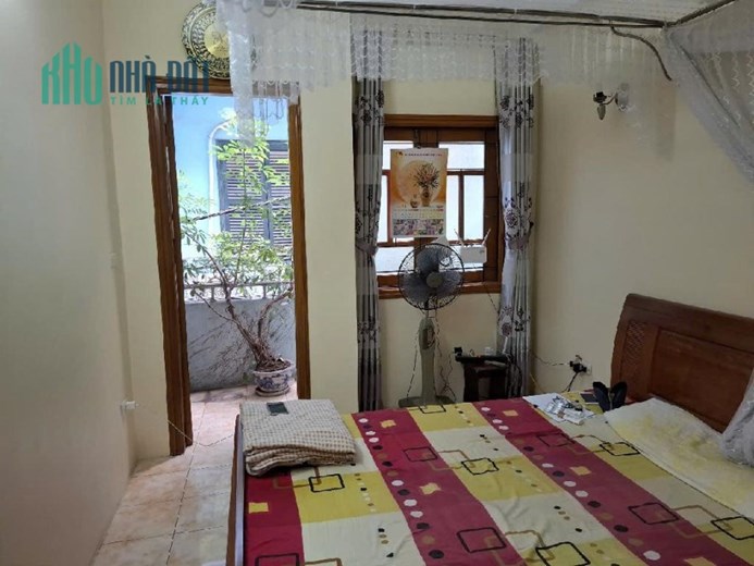 THẲNG NGÕ, Ô TÔ ĐỖ CỬA – 4 tầng Lý Nam Đế 42m chỉ 13.9 tỷ - VỪA Ở VỪA KINH DOANH