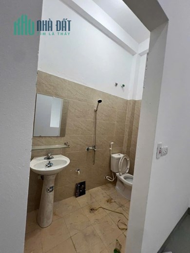 Bán nhà 3 tầng tổ 6, Quang Minh, Mê Linh, HN. Nhà mới, full nội thất. DT 65m, giá 4,1 tỷ.