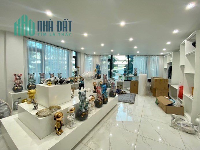 BÁN GẤP NHÀ ĐẸP LUNG LINH MẶT PHỐ PHẠM VĂN ĐỒNG - LÔ GÓC 4 THOÁNG - 2 MẶT NGÕ - MT 6.7m chỉ 22 tỷ