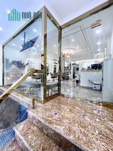 Bán gấp tòa văn phòng Hoàng Quốc Việt, thông sàn, kinh doanh đỉnh, 70m x 9 tầng và hầm chỉ 36 tỷ