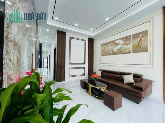 Chính Chủ Cần Bán Nhà Mặt Tiền Huỳnh Mẫn Đạt đoạn gần ngã tư Lạc Long Quân , Giá Cực Tốt