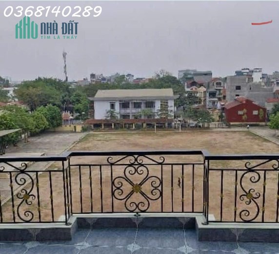 🏡 Bán căn nhà Đẹp Ngọc Thụy - Gara xe con, Sân cộng đồng rộng Đỗ Xe Ngày Đêm!