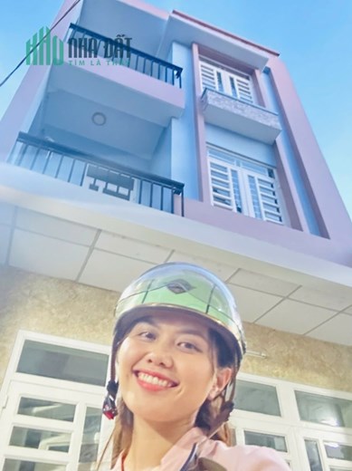 Nhà 3 tầng đường Đình Phong Phú - 55m2 - chỉ nhỉnh 5 tỷ cách Vincom Thủ Đức 500m