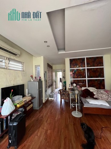 Ô TÔ ĐỖ CỬA VÀO NHÀ, SÂN RỘNG – 4 tầng Ngọc Hà 67m MT4.4 chỉ 14.3 tỷ - CỔNG VƯỜN BÁCH THẢO