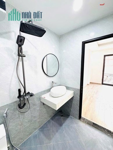 ngôi nhà Đẹp Đón Noel - Ngọc Thụy - xe con Đỗ Ngõ - Chỉ 4.X Tỷ