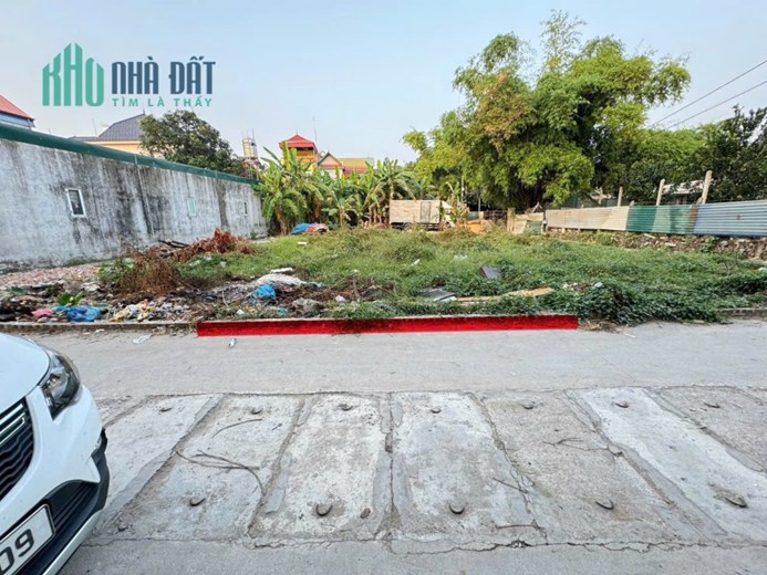 CC bán đất tổ 11, TT Quang Minh, Mê Linh, HN. Trục chính kinh doanh. DT 98m, giá 4,45 tỷ.