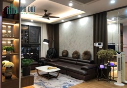 Bán chung cư Dương Đình Nghệ, 100m2, 3pn, 5.7 tỷ. LH 0975118822.