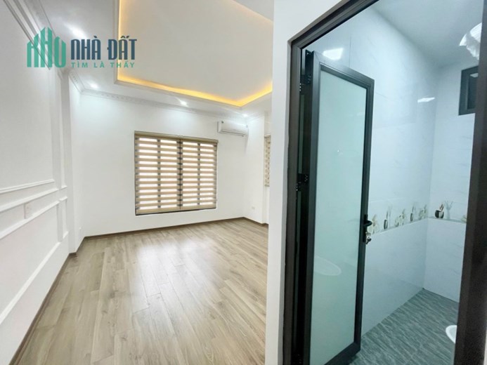 Bán nhà 36m2 x 6 tầng, thang máy Phố Đội Cấn Quận Ba Đình