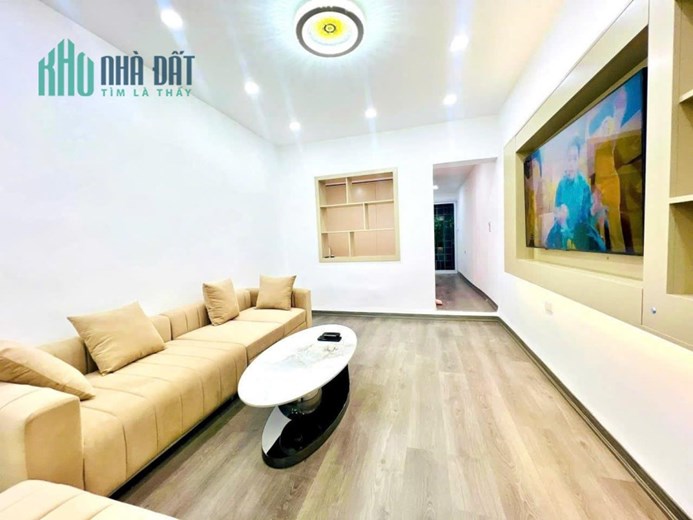 Bán nhà tập thể gần Xã Đàn. Đống Đa.