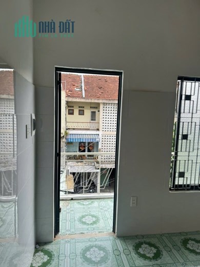 Bán Chung cư,sổ đỏ,sát chợ Hòa Cường 39 m2,giá:990 triệu
