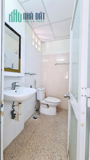 👉 Bán nhà đường Điện Biên Phủ quận 10 - diện tích sd: 90 m2 2 pn . Nhà ở sát mặt tiền.