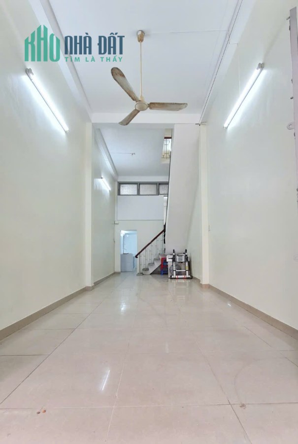 👉 Bán nhà đường Điện Biên Phủ quận 10 - diện tích sd: 90 m2 2 pn . Nhà ở sát mặt tiền.