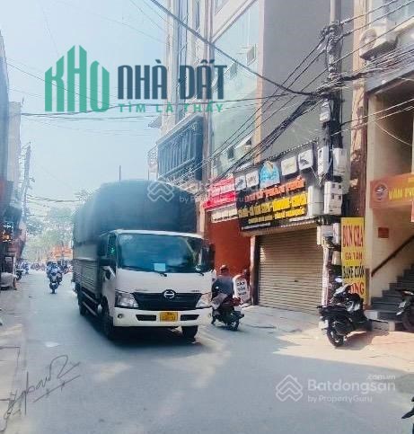Bán nhà mặt phố Phú Diễn lô góc, kinh doanh bất chấp, 1 mặt phố 1 mặt ngõ ô tô tránh, 72m2, 22.8 tỷ