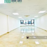 SIÊU HIẾM bán nhà mặt phố Phú Diễn 210m2, 6.5m mặt tiền, kinh doanh vô đối, dòng tiền 1.2 tỷ/năm