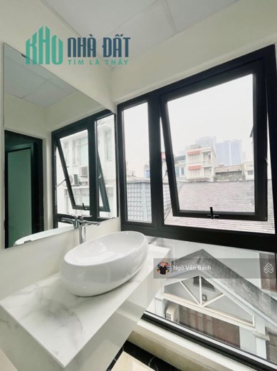 SIÊU HIẾM bán nhà mặt phố Phú Diễn 210m2, 6.5m mặt tiền, kinh doanh vô đối, dòng tiền 1.2 tỷ/năm