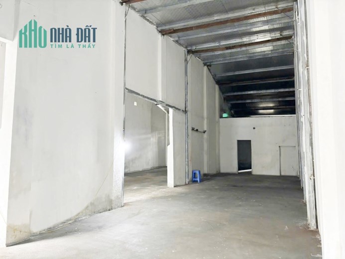 Chính chủ cần cho thuê 215m2 kho tại Khu vực chợ Mai Động, Quận Hoàng Mai, Hà Nội.