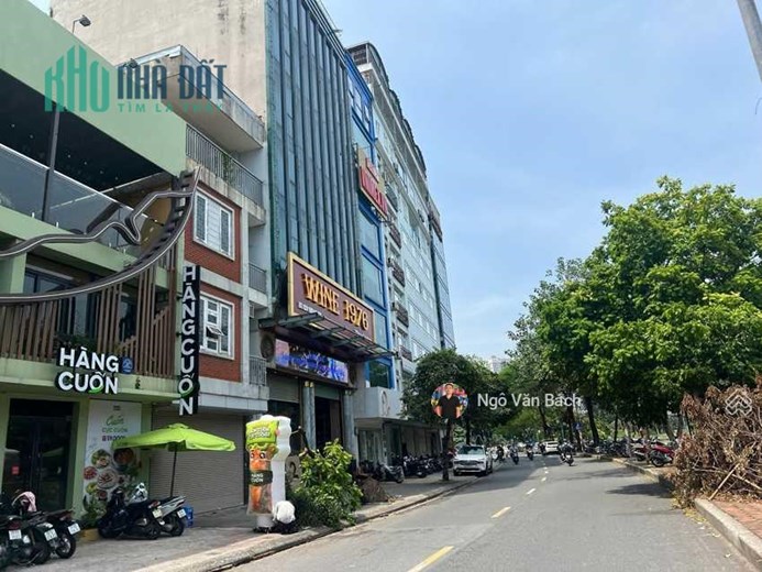 Bán tòa văn phòng mặt phố Nguyễn Khang, thông sàn, dòng tiền 1.2 tỷ/năm, nhà mới tinh, 36 tỷ
